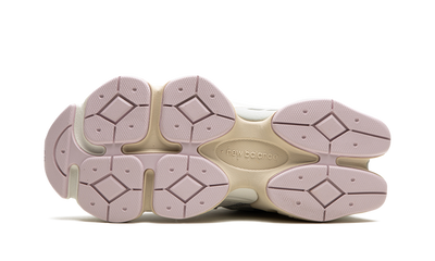 9060 Grey Lilac